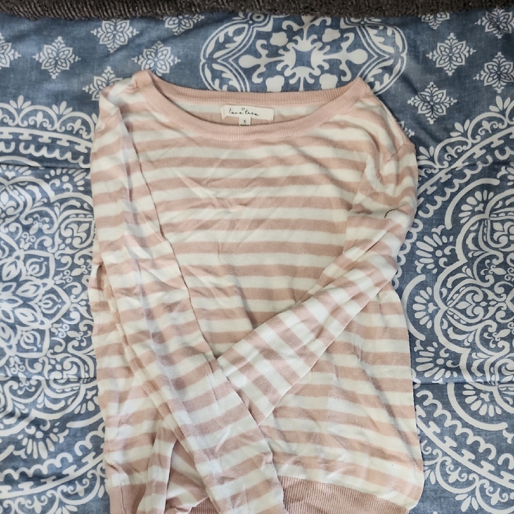 Love Tree Blush and White Knit Top Size Small